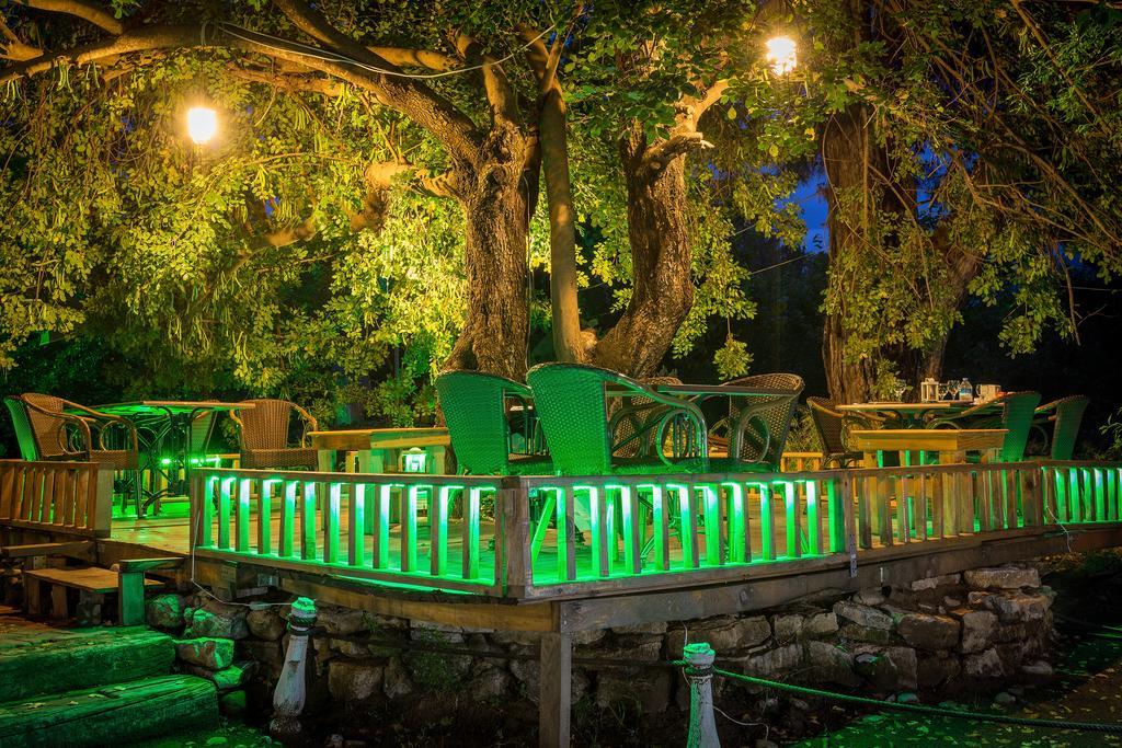 Secret Garden Hotel & Bungalows Чирали Екстер'єр фото