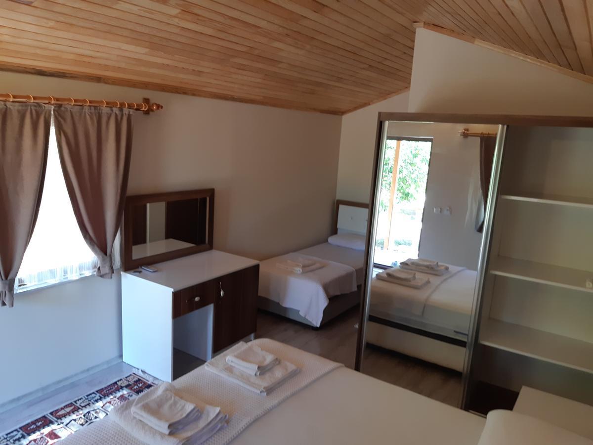 Secret Garden Hotel & Bungalows Чирали Екстер'єр фото